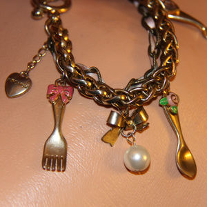BETSEY JOHNSON TEA PARTY princess FORK let them eat CAKE gold charm BRACELET B14